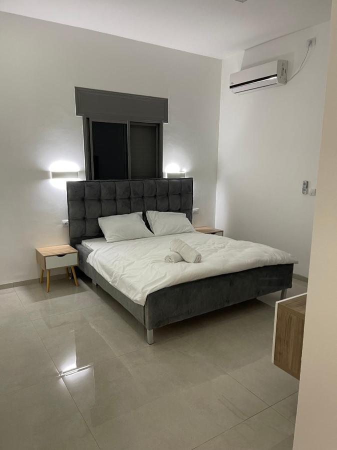 אמה וילה ריזורט Villa Hadera Exterior photo