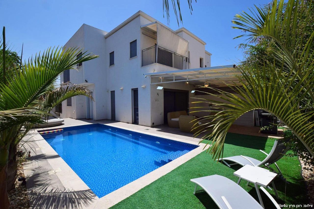 אמה וילה ריזורט Villa Hadera Exterior photo